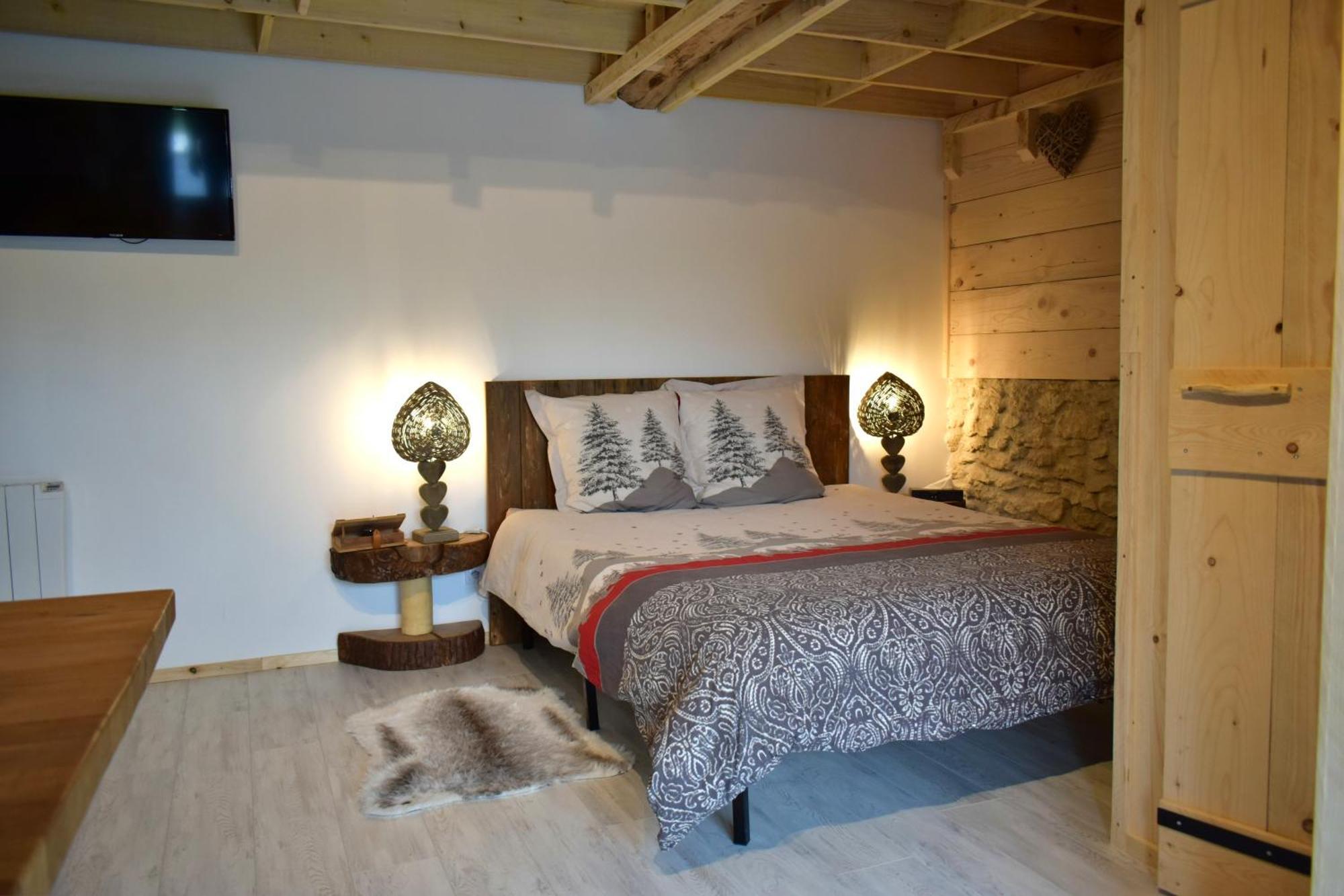 L'Oree Du Bois Gaubau Saint-Georges-sur-Layon Bagian luar foto